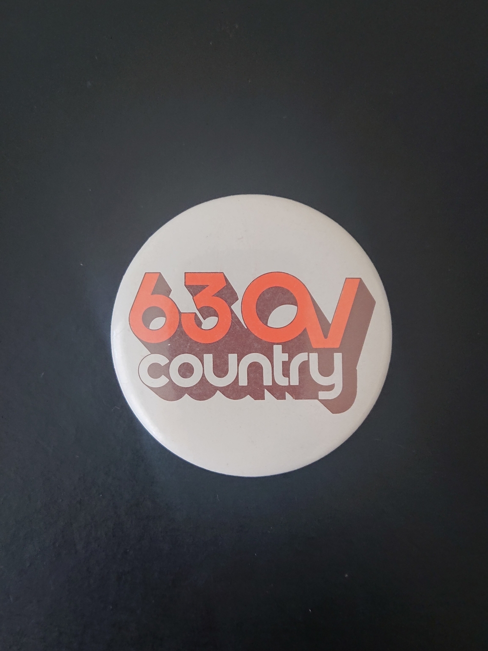 Vintage 2" Round Pin Button - 630 AV OV Country Music Radio